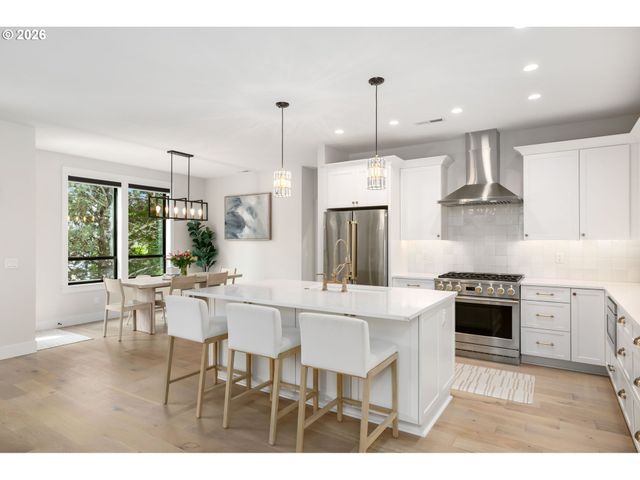 13076 Nw HARVEST St, Portland, OR 97229