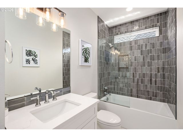 13076 Nw HARVEST St, Portland, OR 97229