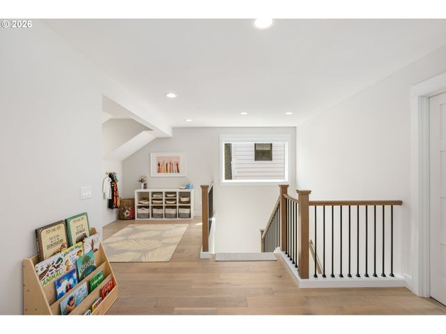 13076 Nw HARVEST St, Portland, OR 97229