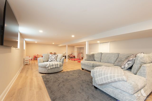 10715 S Lawndale Avenue, Chicago, IL 60655