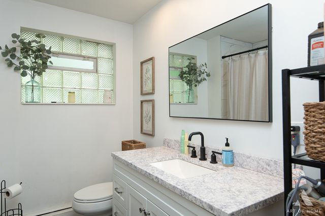 10715 S Lawndale Avenue, Chicago, IL 60655