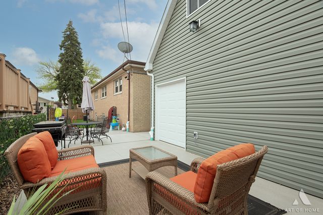 10715 S Lawndale Avenue, Chicago, IL 60655