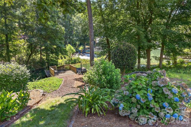 3574 Live Oaks Avenue, Terrell, NC 28682