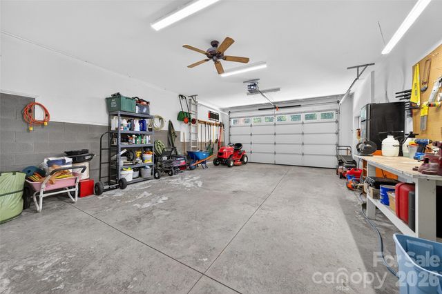 3574 Live Oaks Avenue, Terrell, NC 28682