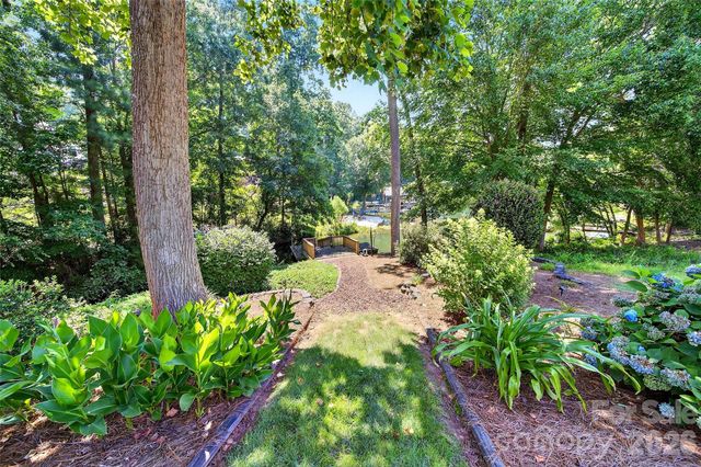 3574 Live Oaks Avenue, Terrell, NC 28682