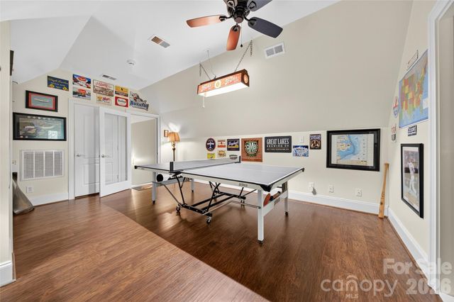 3574 Live Oaks Avenue, Terrell, NC 28682