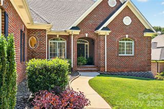 3574 Live Oaks Avenue, Terrell, NC 28682