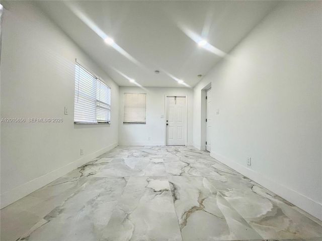1649 NE 8th Ave, Fort Lauderdale, FL 33305