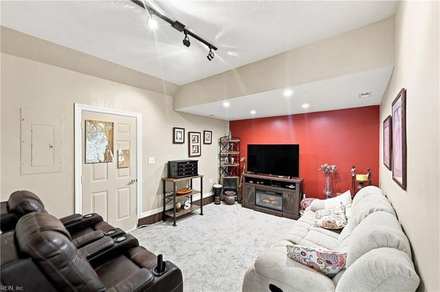 2225 Cape Arbor DR, Virginia Beach, VA 23451