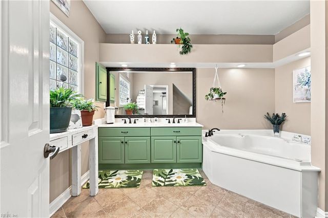 2225 Cape Arbor DR, Virginia Beach, VA 23451