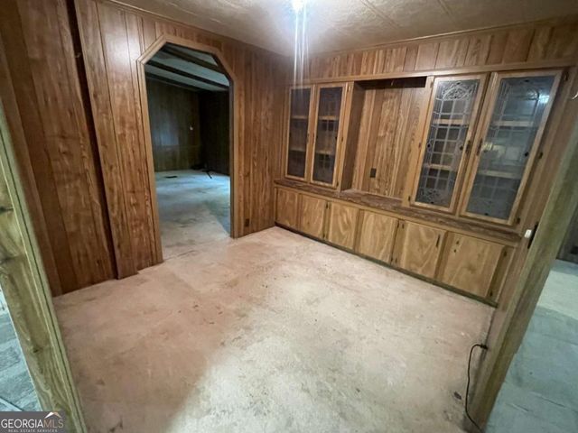 9340 Meadowbrook Drive, Gainesville, GA 30506