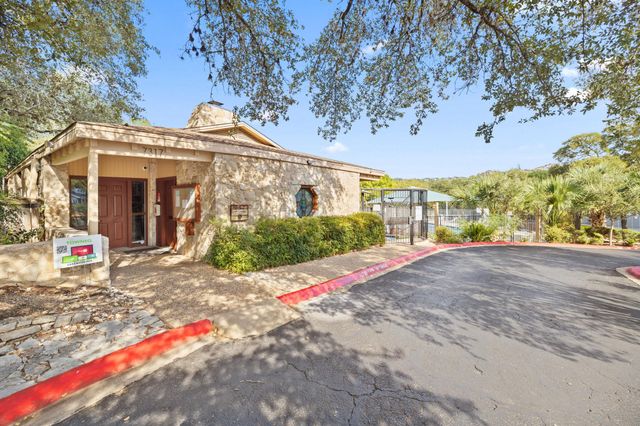 7211 Lakewood DR C111, Austin, TX 78750