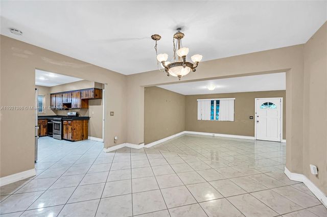 14500 NE 5th Ct, Miami, FL 33161