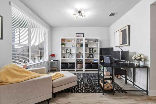 12815 Fort Belknap, San Antonio, TX 78245