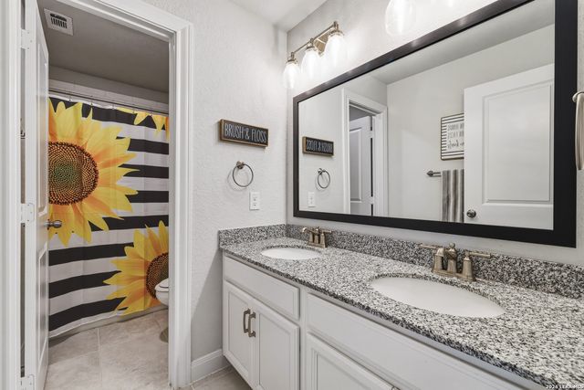 12815 Fort Belknap, San Antonio, TX 78245