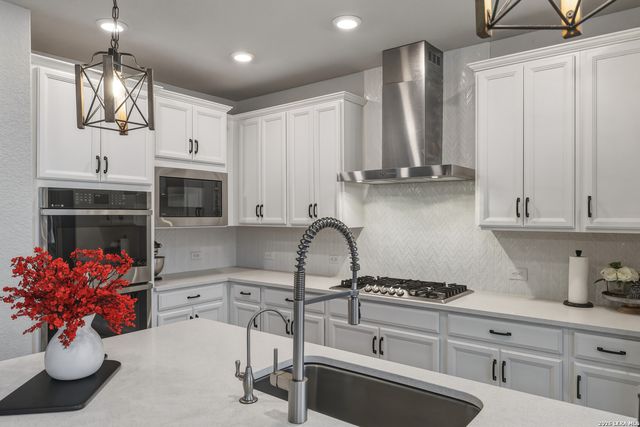 12815 Fort Belknap, San Antonio, TX 78245