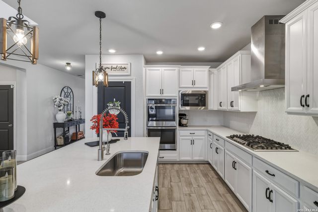 12815 Fort Belknap, San Antonio, TX 78245