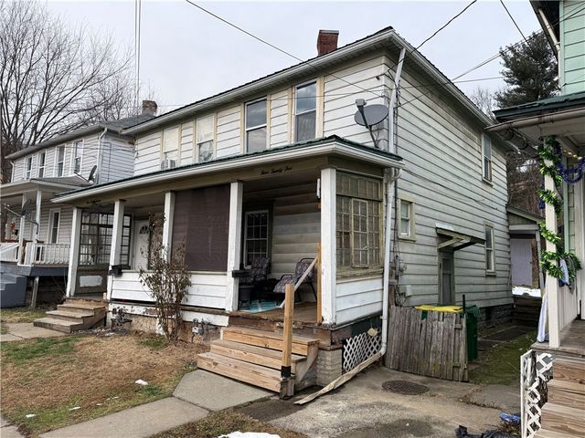 425 & 427 Bessemer Ave, Twp Of But Sw, PA 16045