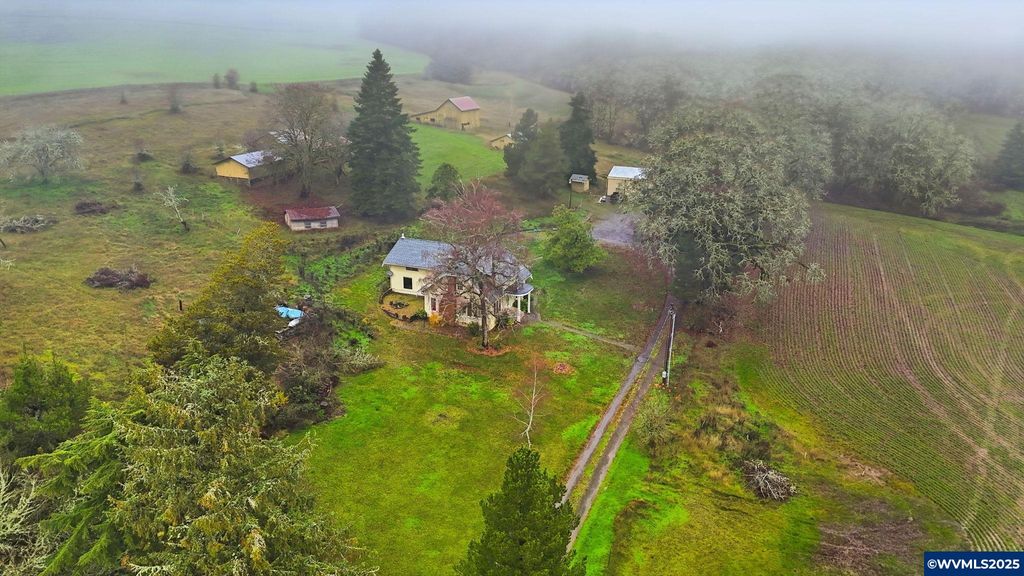 Image 9 of property listing at 24088 SW Highway 18 Hwy, Sheridan, OR 97378