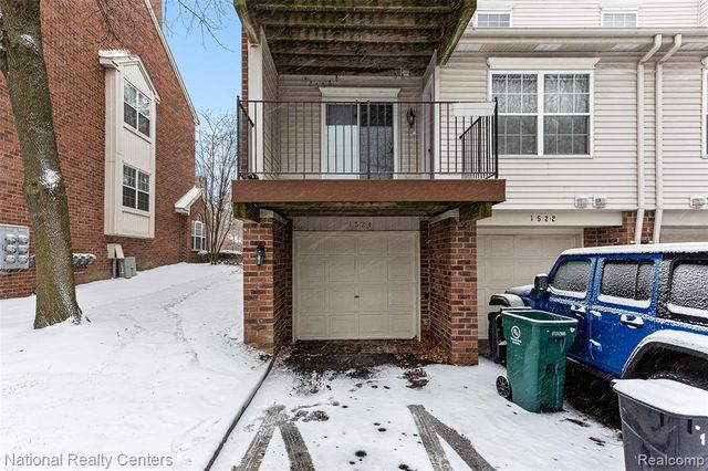 1524 Maryland Club Drive, Royal Oak, MI 48067