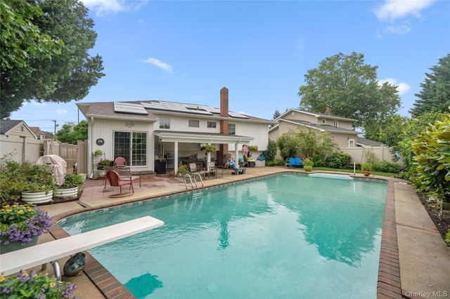 2440 Wallen Lane, Bellmore, NY 11710