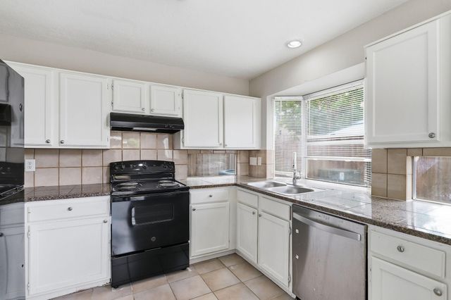 9915 Territory Lane, Houston, TX 77064