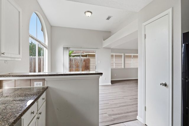 9915 Territory Lane, Houston, TX 77064