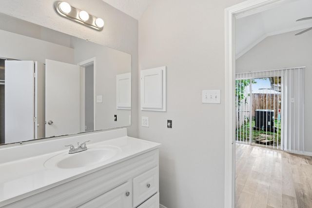 9915 Territory Lane, Houston, TX 77064