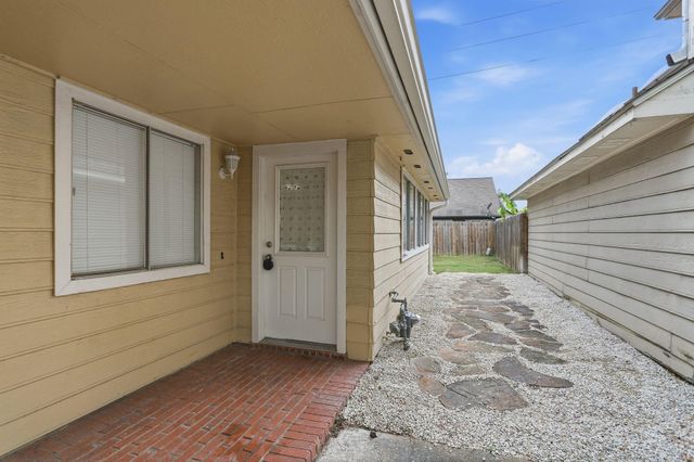 9915 Territory Lane, Houston, TX 77064
