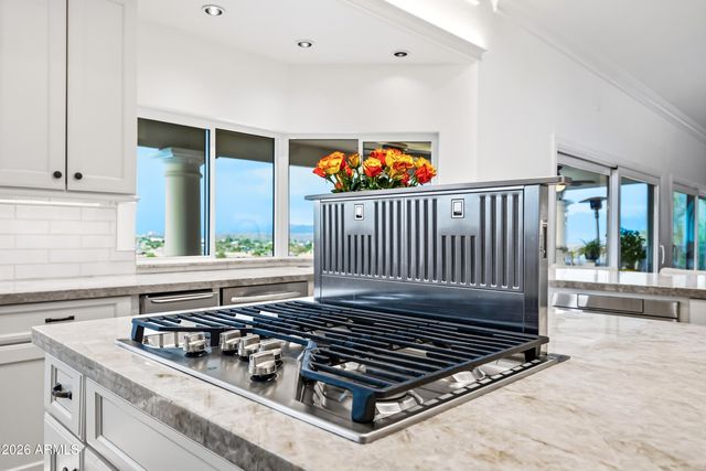 16714 E NICKLAUS Drive, Fountain Hills, AZ 85268