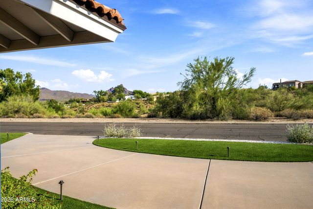 16714 E NICKLAUS Drive, Fountain Hills, AZ 85268