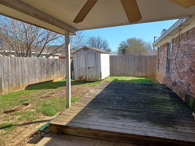 5707 Blue Meadow Trail, Arlington, TX 76017