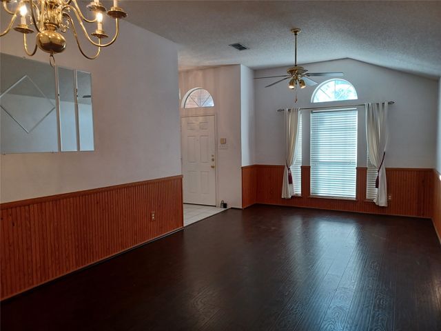 5707 Blue Meadow Trail, Arlington, TX 76017