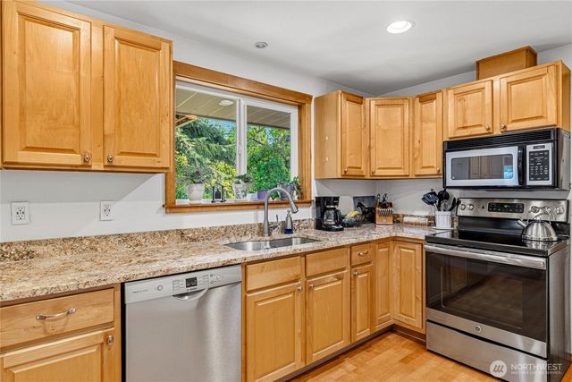 1812 74th Street SE, Everett, WA 98203