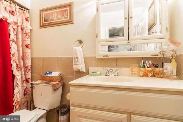 2715 E MADISON ST, Baltimore, MD 21205