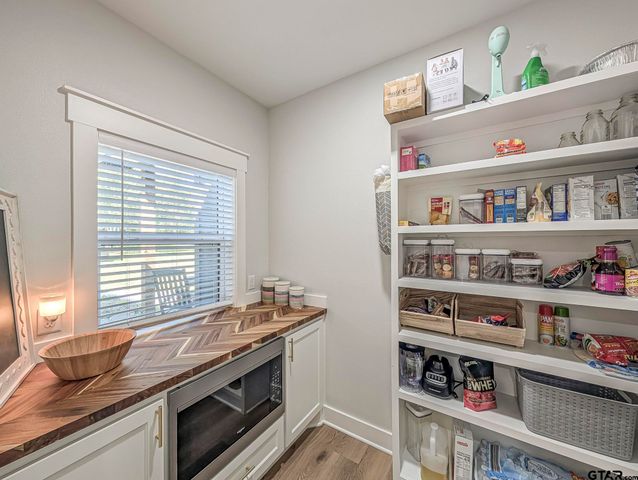 6397 Millrun Rd, Athens, TX 75751