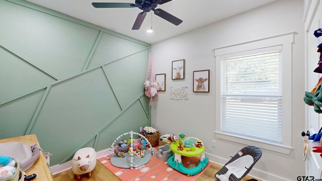 6397 Millrun Rd, Athens, TX 75751