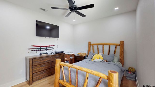 6397 Millrun Rd, Athens, TX 75751