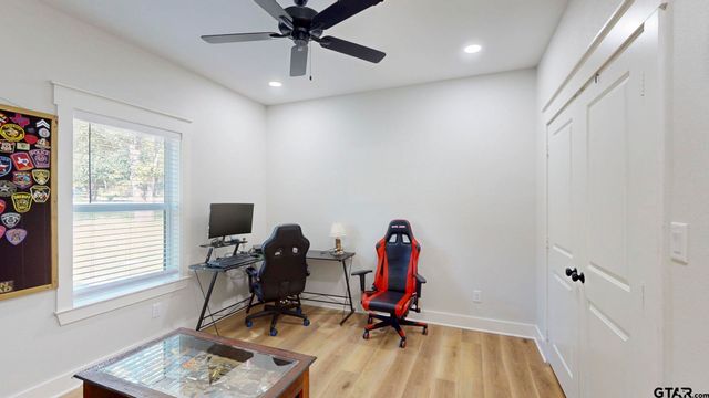 6397 Millrun Rd, Athens, TX 75751