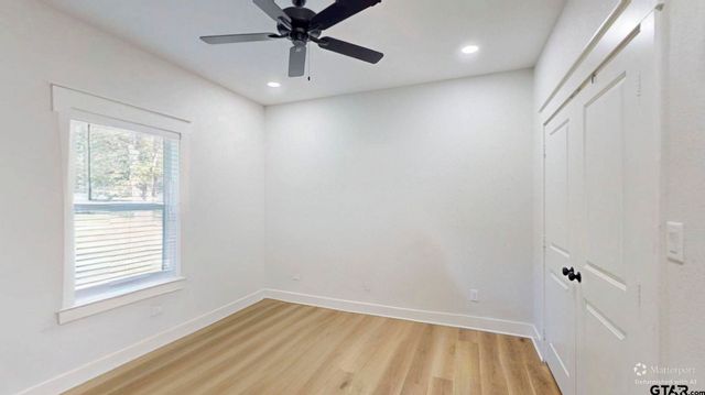 6397 Millrun Rd, Athens, TX 75751