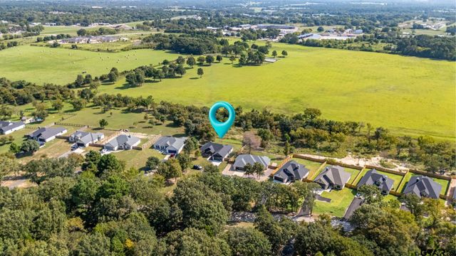 6397 Millrun Rd, Athens, TX 75751
