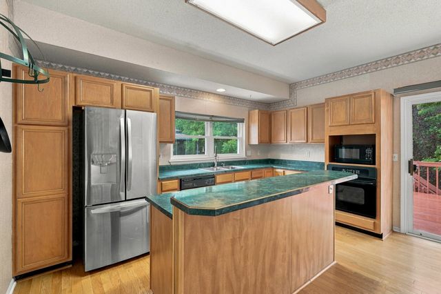 3607 BLUE CEDAR LN, Columbia, MO 65203
