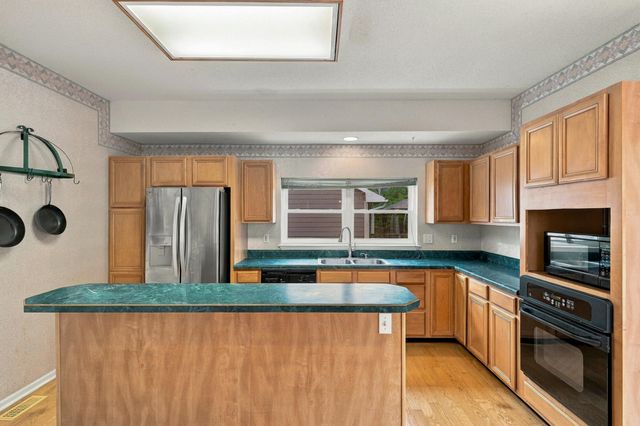 3607 BLUE CEDAR LN, Columbia, MO 65203
