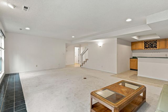 3607 BLUE CEDAR LN, Columbia, MO 65203