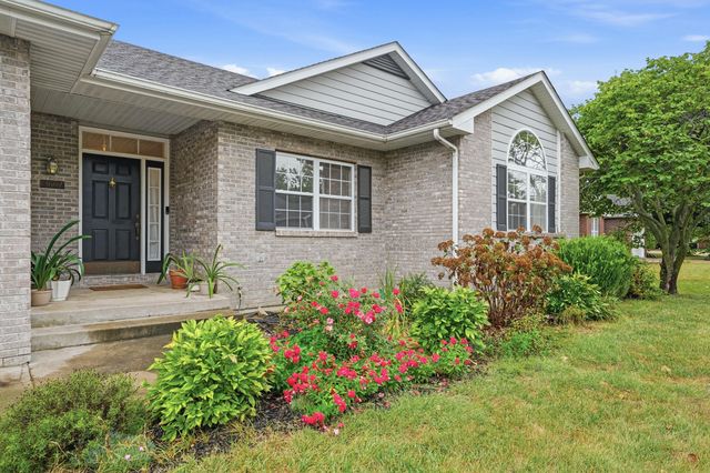3607 BLUE CEDAR LN, Columbia, MO 65203
