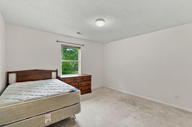 3607 BLUE CEDAR LN, Columbia, MO 65203