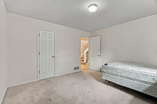 3607 BLUE CEDAR LN, Columbia, MO 65203