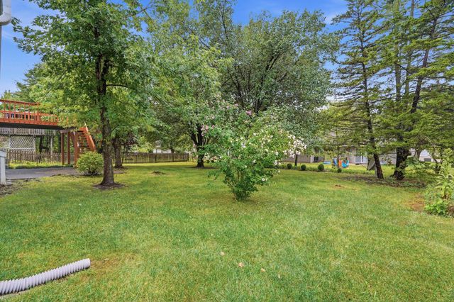 3607 BLUE CEDAR LN, Columbia, MO 65203