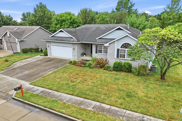 3607 BLUE CEDAR LN, Columbia, MO 65203