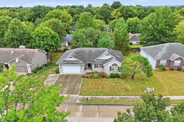 3607 BLUE CEDAR LN, Columbia, MO 65203